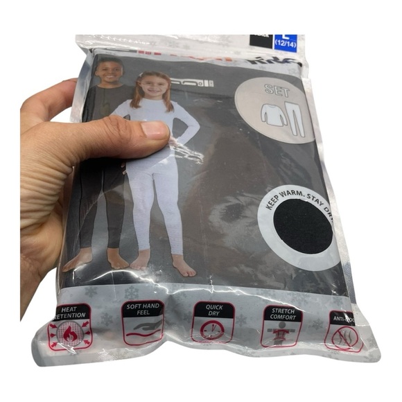 32 Degrees HEAT Kids Long sleeve crew neck + Legging set Base Set Black Large. - Picture 6 of 9